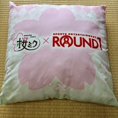 桜ミク×ランドワン　クッションの画像