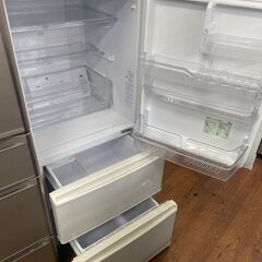 リサイクルショップどりーむ天保山店　No3379 冷蔵庫　３ドア　AQUA　２７２L　２０１６年製　の画像