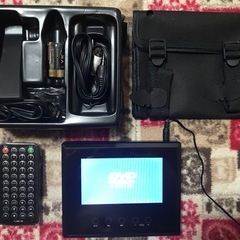 ポータブルDVD&CD&USBプレイヤーの画像