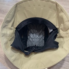 帽子型ヘルメットの画像