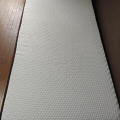 シングルベッド用のマットレス
