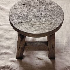 木製無垢小型スツール　φ27cm  H25cm の画像