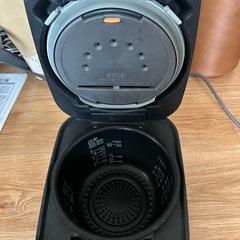 炊飯器（壊れています）の画像