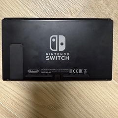 Switch本体とmicroSDの画像
