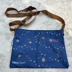 ペットバッグ 散歩用品 紺 サコッシュ 店頭販売 南区花畑の画像