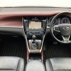 実際の車を沢山見たい！内装や傷を目で確かめたい！そんなあなたに！【オトロン大垣店】なら常時200台以上！/トヨタ ハリアー 　エレガンスの画像