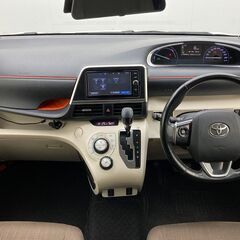 実際の車を沢山見たい！内装や傷を目で確かめたい！そんなあなたに！【オトロン大垣店】なら常時200台以上！/トヨタ シエンタ　ハイブリッド 　Ｇの画像