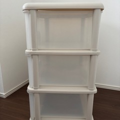 3段引き出しの画像