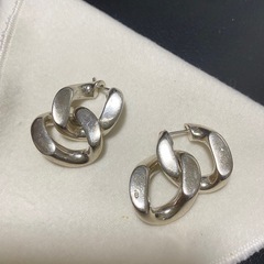 Bottega Veneta シルバーチェーンリンクピアス　ローラ着用　ボッテガ Bottega Veneta シルバーチェーンリンクピアス ローラ着用