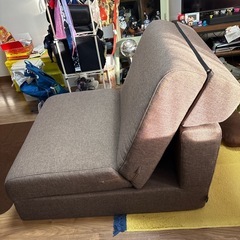 折りたたみ式ソファーベッドの画像