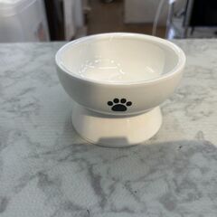 ペット用皿 ペット用品 ニトリ 高台付きウォーターボウル 店頭販売 南区花畑の画像
