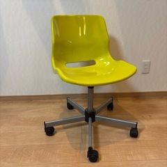 7/19廃棄どなたかもらってくださいIKEA イス　チェア　SNILLE   グリーンの画像
