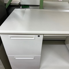 両袖机　鍵付き 幅140 奥70 高さ70cmの画像