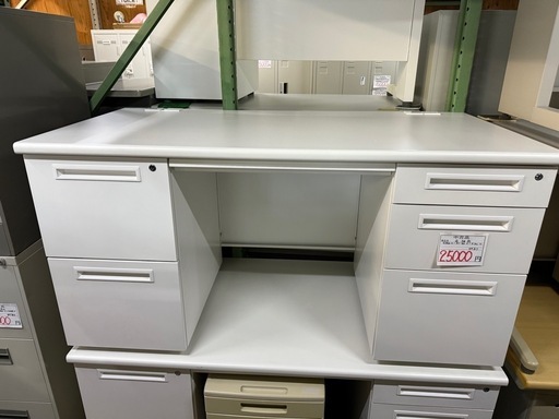 両袖机　鍵付き 幅140 奥70 高さ70cm