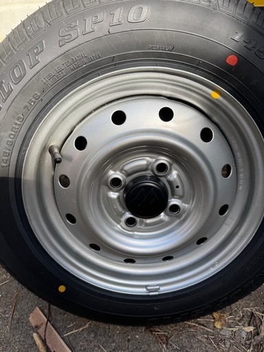 未使用品の軽自動車のDUNLOP鉄チンホイール4本セット値引きしました。