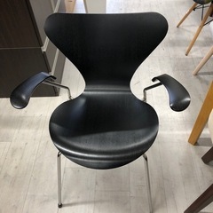 Fritz Hansen セブンチェア　ブラック　アーム付【トレ...