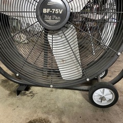ガレージ　工場　ビック扇風機　100Vの画像