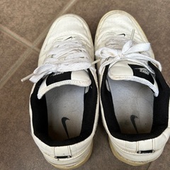NIKE スニーカーの画像
