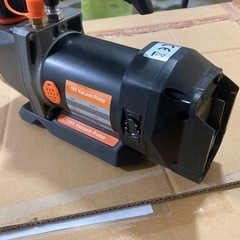 冷媒真空ポンプ 1/4エアインレット 冷凍車 家庭用エアコン マキタ18Vバッテリーピン対応の画像