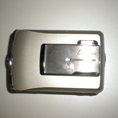 【★HITACHI　日立 コンパクト　デジカメ HDC-508X　2.4TFT液晶モニター　説明書　美品】の画像