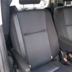 誰でも車が買える次世代低与信ローン専門店／ 安心の１年保証付き 距離無制限！中古車販売 カーメル小田原店 　平成26年式☆トヨタ ヴォクシー☆112000㌔の画像