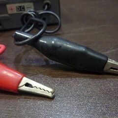 ジャンク扱い品 昭和レトロ 松下電池 ユニチャージ12 リキチャージ 2台セット 12V用 バッテリー充電器 当時物 通電確認済み 札幌市東区 新道東店の画像