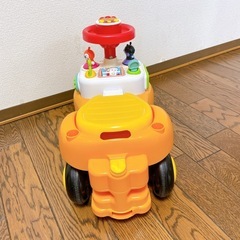 アンパンマン　乗れる車　よくばりビジーカーの画像