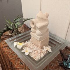 カエルの石彫刻噴水（バリガラス、パラスストーン製）※アジアン雑貨、バリ雑貨の画像