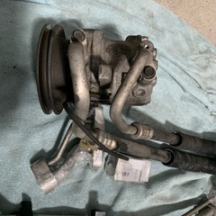 L350SタントACコンプレッサー配管類の画像