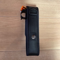 熊よけスプレーと鈴のセットの画像