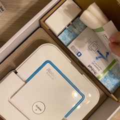 値下げ【正規品】高評価のブラーバジェット 240 アイロボット 床拭きロボット 水拭き ロボット掃除機 から拭き ホワイト B240060の画像