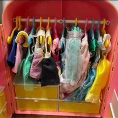 メルちゃん 衣装セットと収納ケースの画像