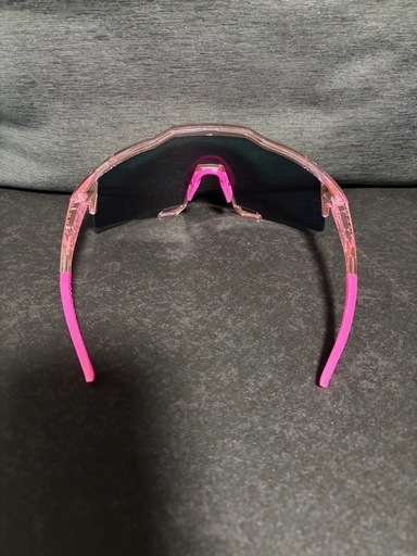 スポーツ　サングラス