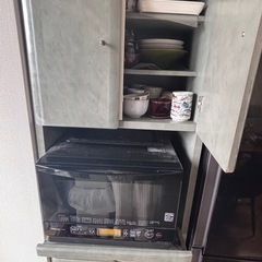 食器棚の画像