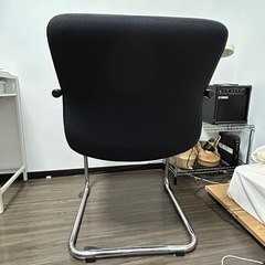 キールハワー　チェアの画像