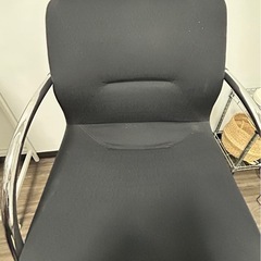 キールハワー　チェアの画像