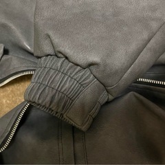 グレー　ジャケットの画像