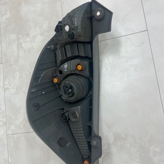 トヨタ アクア nhp10 助手席側　純正テールライトの画像