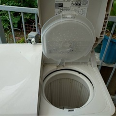 日立 二槽式洗濯機の画像