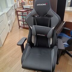 ★ジモティ割あり★ AKRacing AKレーシング　Pro-XV2 ゲーミングチェア　オットマン付 グレー/ブラック H×D×W クリーニング済み TK5918の画像