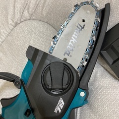 makita充電式チェンソーの画像