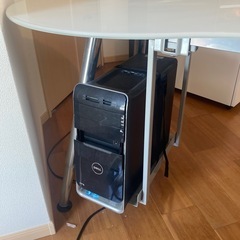 IKEA イケア ホワイト オーバル型ダイニングテーブルの画像