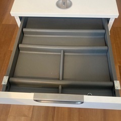 IKEA GALANT ガッラント 引き出し ダイヤルロック キャスター付きの画像