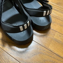 美品 adidas アディダス サンダル 24 レディースの画像