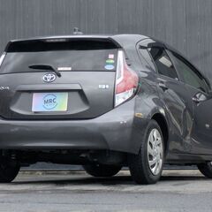 ★禁煙車！低走行4.1万㌔！中期！アクア【S】Pスタート！純正ナビ！フルセグ！Bluetooth！ステリモ！センターコンソール！ETC！Bカメラ！の画像
