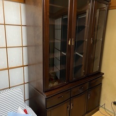食器棚の画像