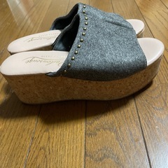 無料！美品 しまむら サンダル 24 おまけ 折りたたみ傘の画像