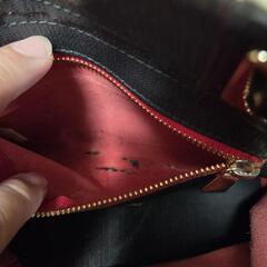 FURLA　鞄　バッグ　バック　Bag　ブラック　黒　バイカラー　フルラ　赤　レッド　の画像