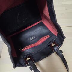 FURLA　鞄　バッグ　バック　Bag　ブラック　黒　バイカラー　フルラ　赤　レッド　の画像