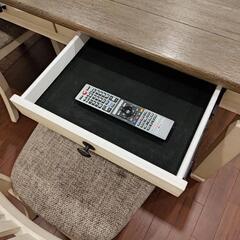 輸入家具 Ashley ダイニングテーブル＆チェア4脚の画像